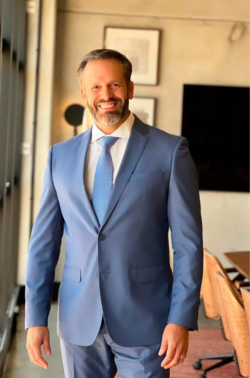 DR. RENATO HORA